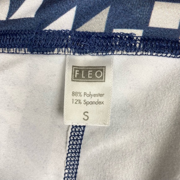 Fleo Geometric Triangle Print Shorts - Picture 4 of 5